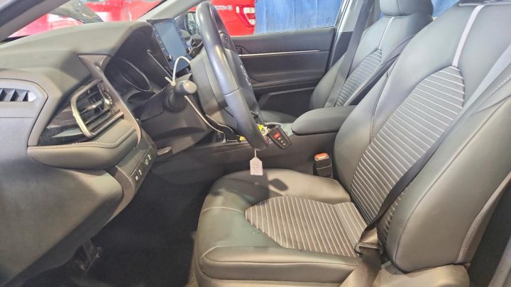 Toyota Camry Hybrid Se 2024