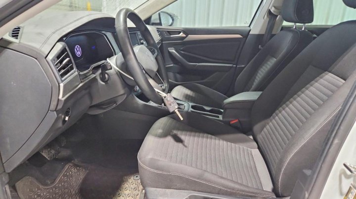 Volkswagen JETTA S 2024