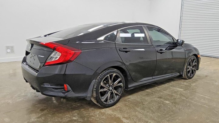 Honda Civic Sport 2021