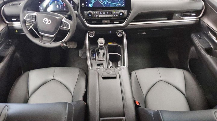 Toyota GRAND Highlander Xle 2026