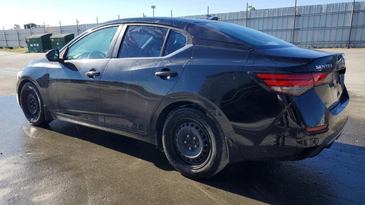 Nissan Sentra S 2021