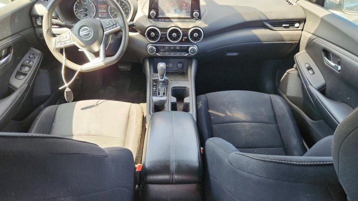 Nissan Sentra S 2021