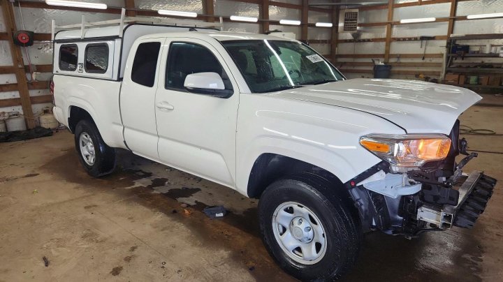 Toyota TACOMA Sr 2021