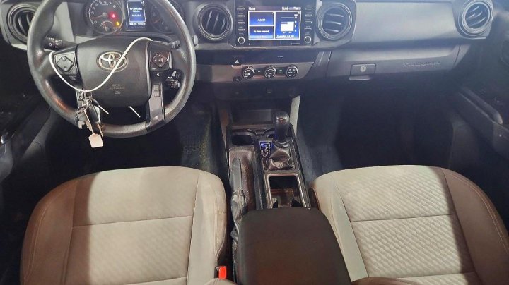 Toyota TACOMA Sr 2021