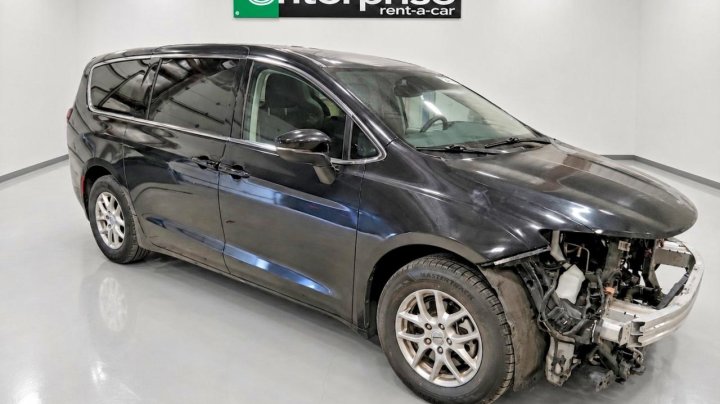 CHRYSLER Pacifica Touring L 2023