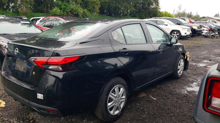 Nissan Versa S 2024