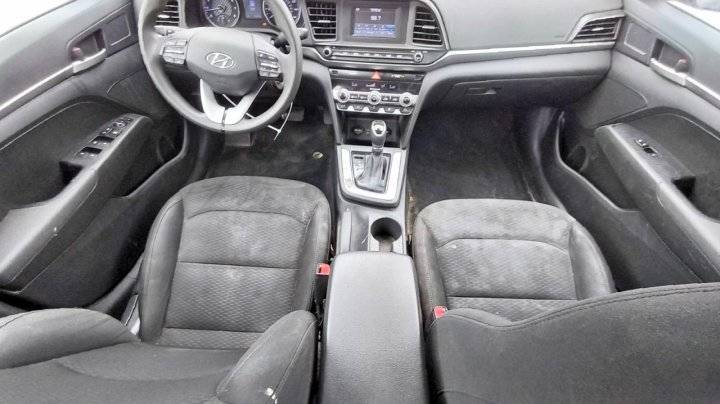 Hyundai Elantra Se 2020