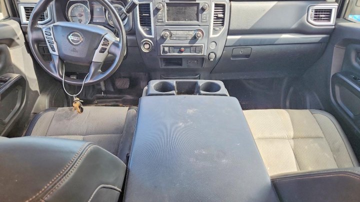 Nissan Titan S 2019