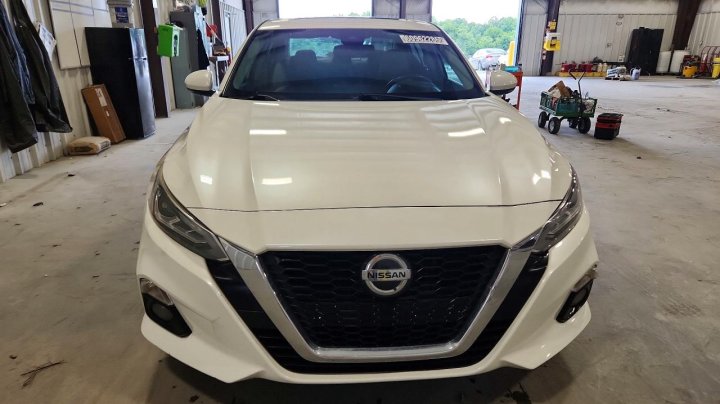 Nissan Altima Sv 2019