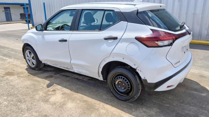 Nissan Kicks S 2023