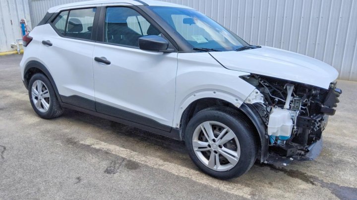 Nissan Kicks S 2023
