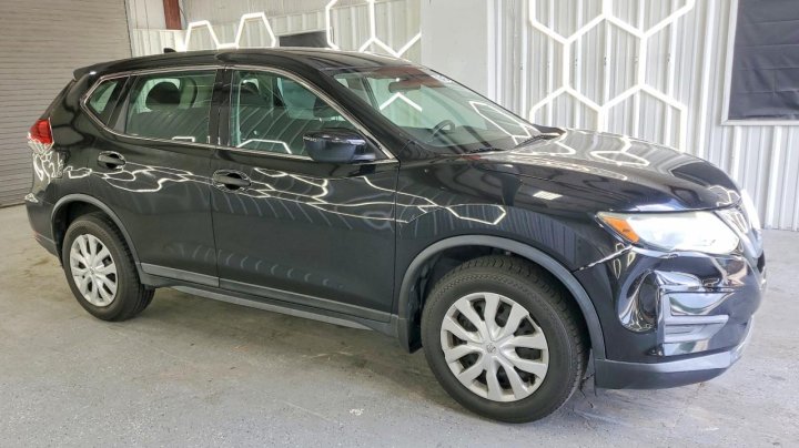 Nissan ROGUE S 2017