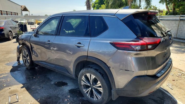 Nissan ROGUE Sv 2023