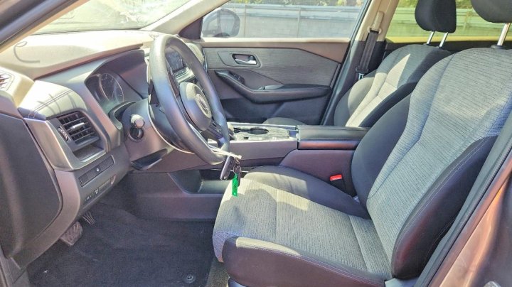 Nissan ROGUE Sv 2023