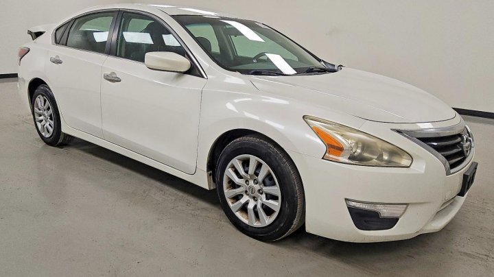 Nissan Altima 2.5 S 2015