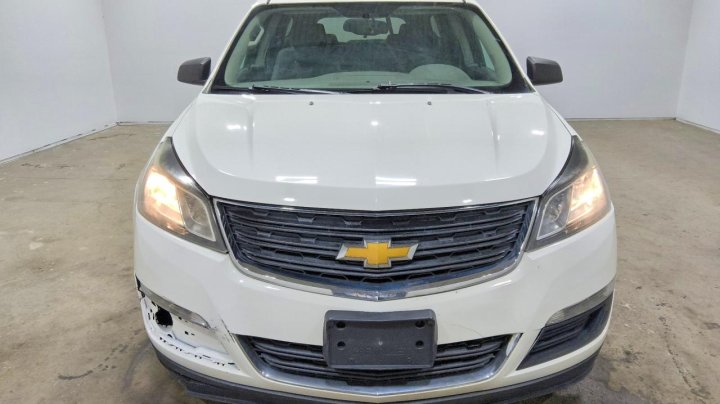 Chevrolet Traverse Ls 2015