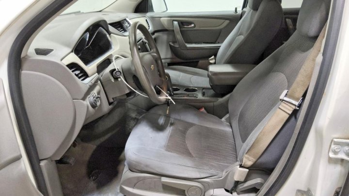 Chevrolet Traverse Ls 2015