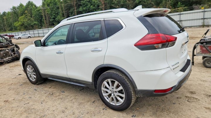 Nissan ROGUE Sv 2018