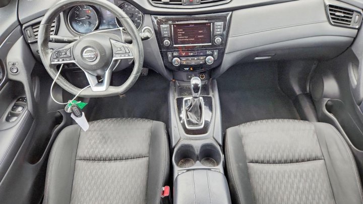 Nissan ROGUE Sv 2018