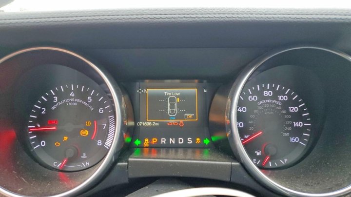 Ford MUSTANG Mustang 2018