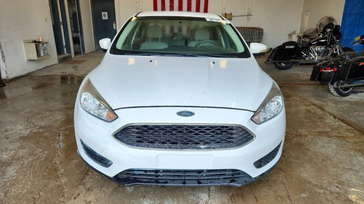 Ford Focus Se 2015