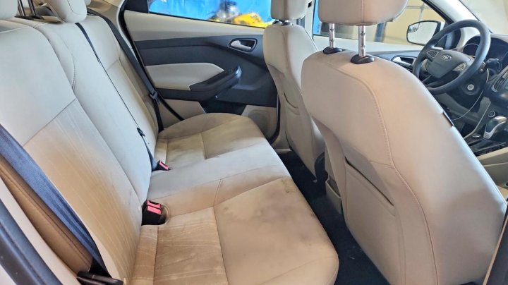 Ford Focus Se 2015