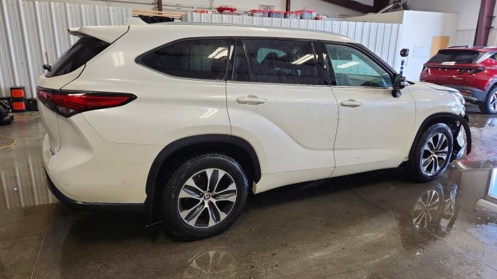 Toyota Highlander Xle 2021