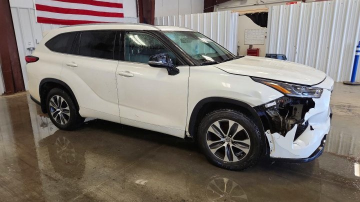 Toyota Highlander Xle 2021