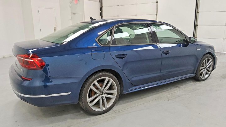 Volkswagen PASSAT S/R-Line 2018