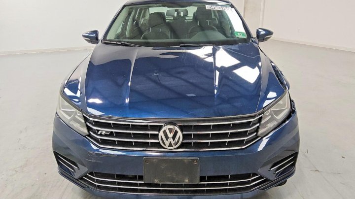 Volkswagen PASSAT S/R-Line 2018