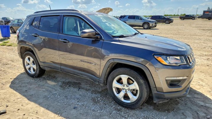 JEEP COMPASS Latitude 2018