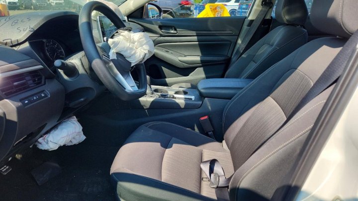 Nissan Altima Sv 2026