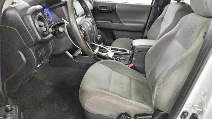 Toyota TACOMA Sr 2021