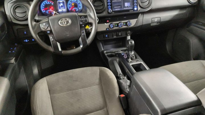Toyota TACOMA Sr 2021